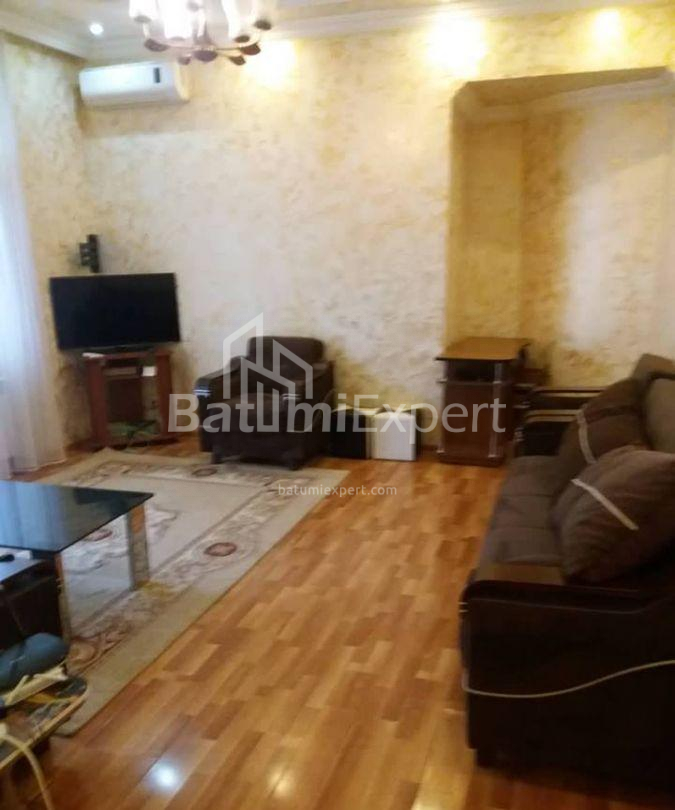 Квартира 100 м² - Шерифа Хімшіашвілі, Батумі, Грузія