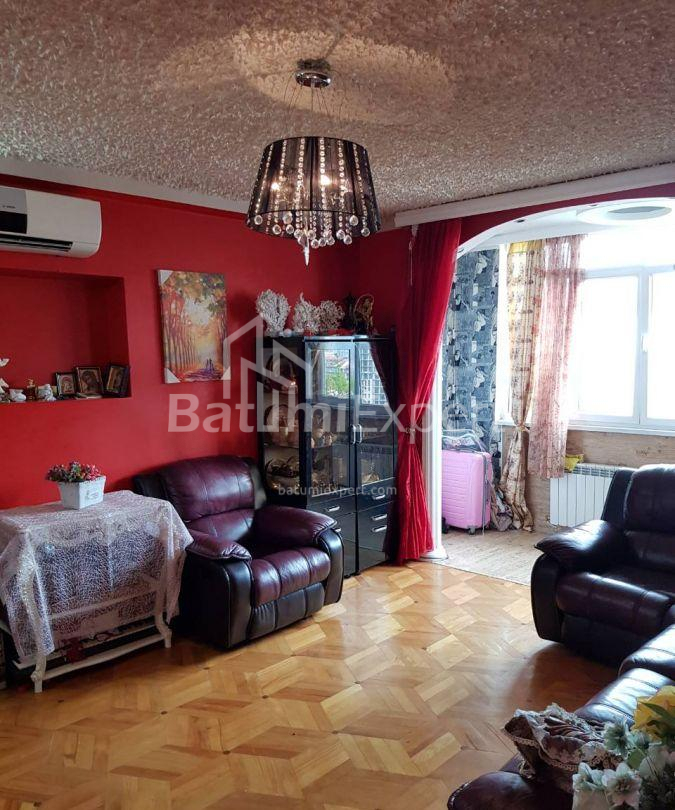 Квартира 85 м² - Вахтанга Горгасалі, Батумі, Грузія