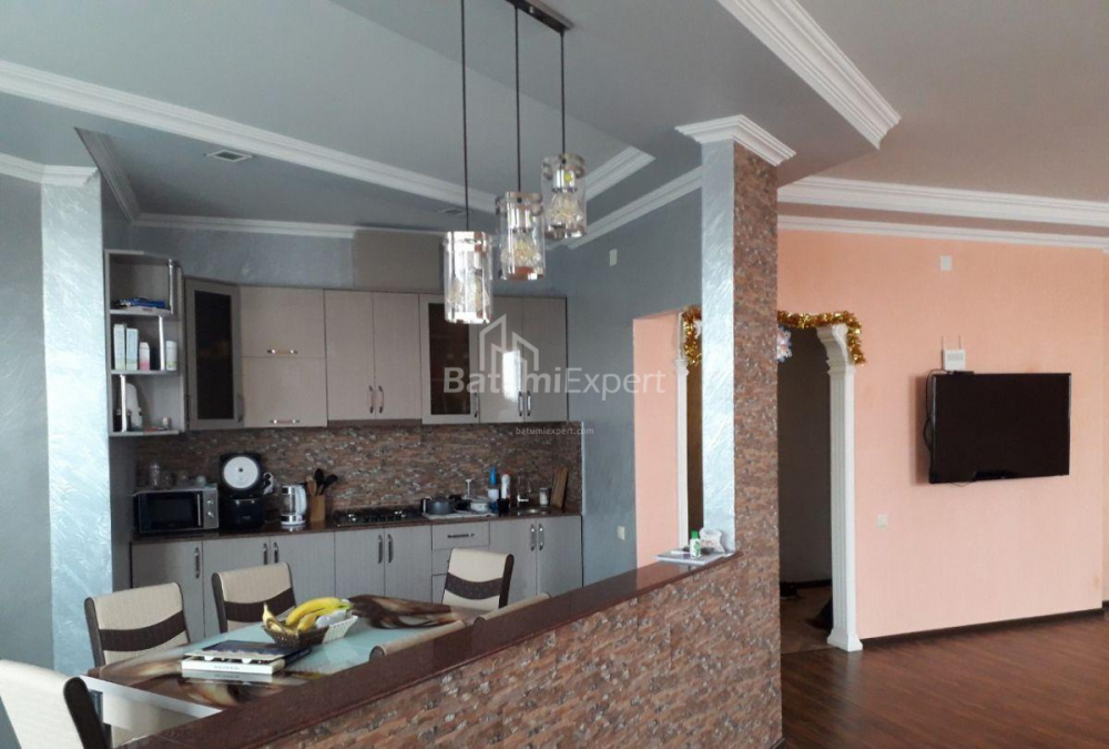 Квартира 120 м² - Юр'ївська, Батумі, Грузія