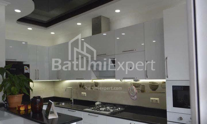 Квартира 80 м² - Іллі Чавчавадзе, Батумі, Грузія