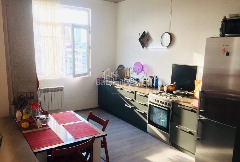 Квартира 62 м² - Вахтанга Горгасалі, Батумі, Грузія