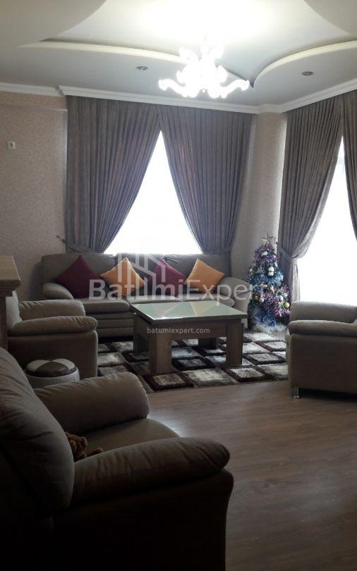 Квартира 77 м² - Давида Агмашенеблі, Батумі, Грузія