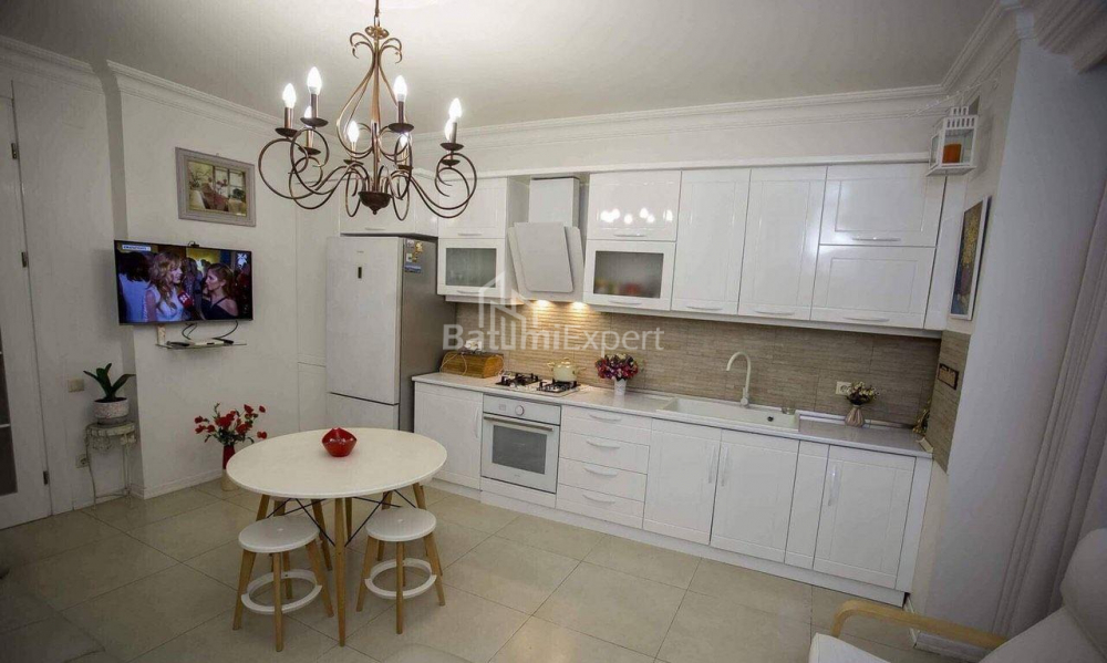 Квартира 120 м² - Царя Парнаваза, Батумі, Грузія