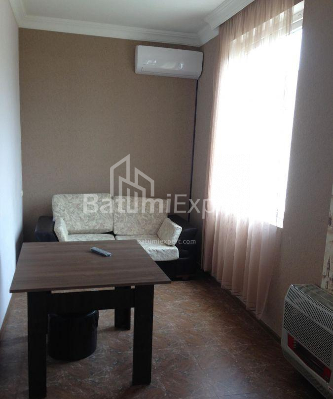 Квартира 42 м² - Олександра Грибоєдова, Батумі, Грузія