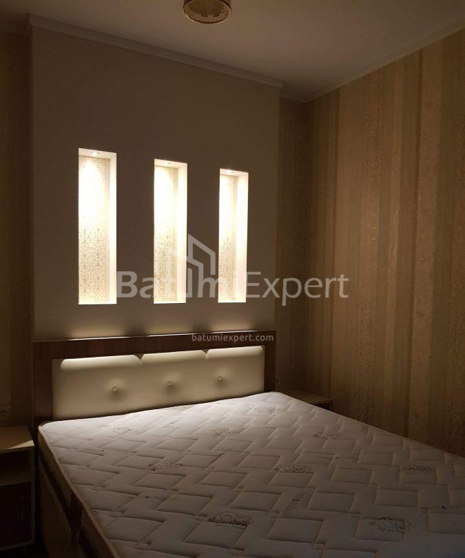 Квартира 43 м² - Зураба Горгiладзе, Батумі, Грузія