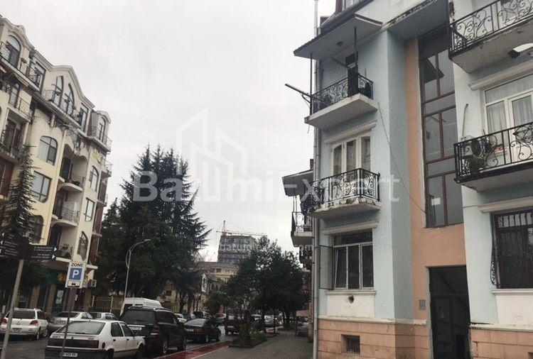 Квартира 106 м² - Вахтанга Горгасалі, Батумі, Грузія