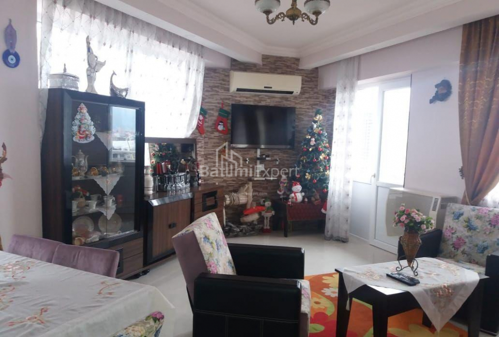 Квартира 86 м² - Зураба Горгiладзе, Батумі, Грузія