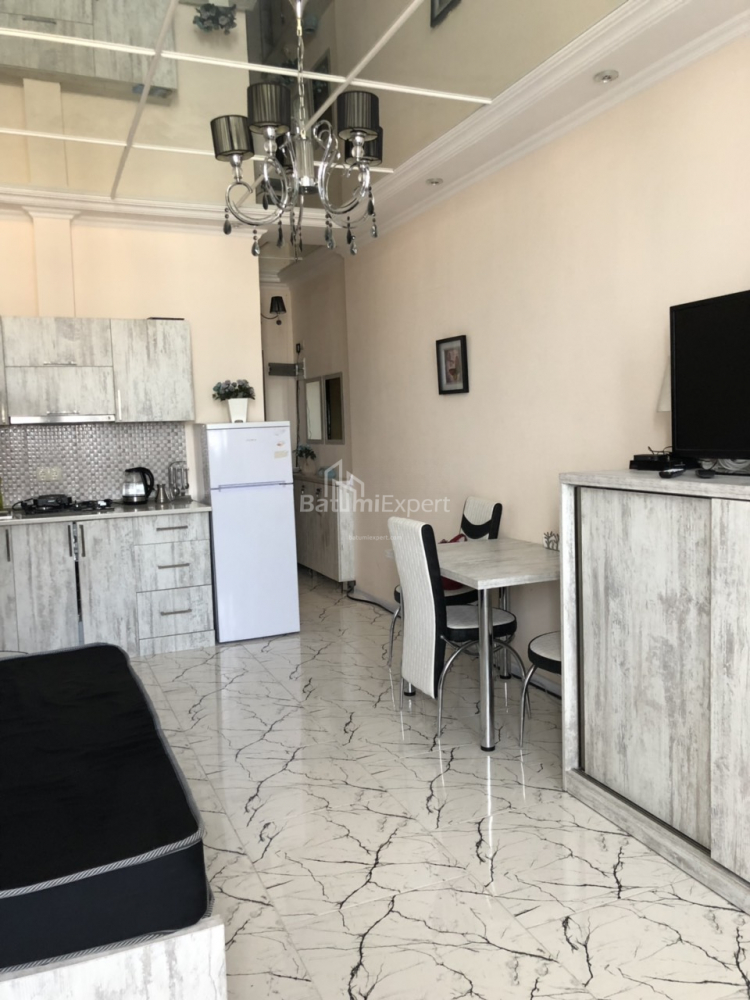 Квартира 29 м² - Зураба Горгiладзе, Батумі, Грузія