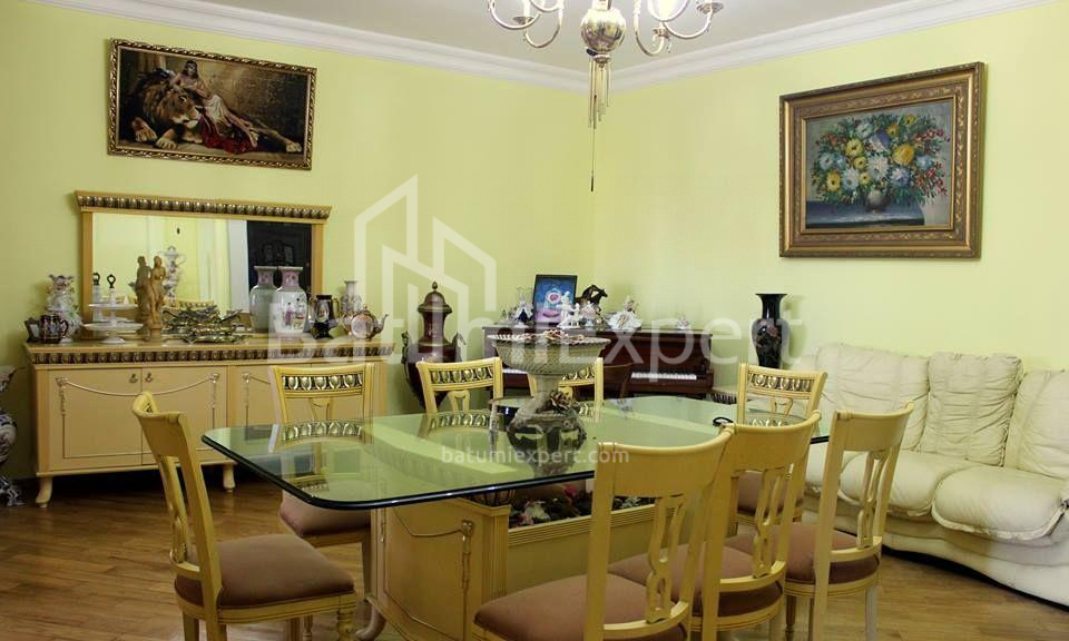 Квартира 135 м² - Юр'ївська, Батумі, Грузія