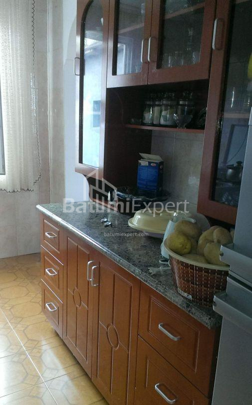 Квартира 45 м² - Акакі Церетелі, Батумі, Грузія