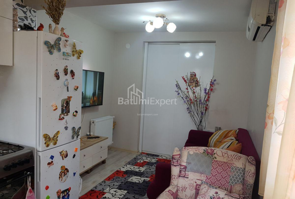 Квартира 43 м² - Фрiдiона Халвашi, Батумі, Грузія