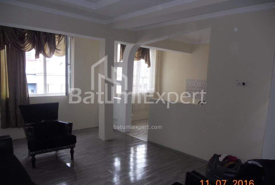 Квартира 60 м² - Генерала Аслана Абашидзе, Батумі, Грузія