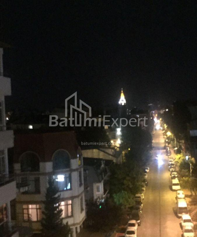 Квартира 90 м² - Вахтанга Горгасалі, Батумі, Грузія