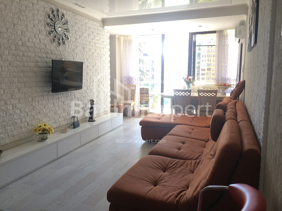 Квартира 110 м² - Генерала Аслана Абашидзе, Батумі, Грузія