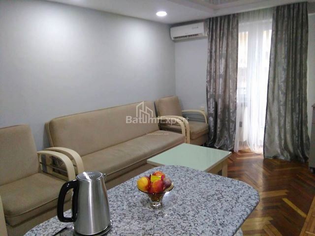 Квартира 35 м² - Йосифа Імедашвілі, Батумі, Грузія