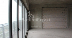 Квартира 2-комн 75.9 м² - Леха і Марії Качинських, Батумі