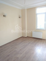 Квартира 72 м² - Петра Мелiкiшвiлi, Батумі, Грузія