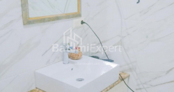 Квартира 2-комн 52 м² - Вахтанга Горгасалі, Батумі