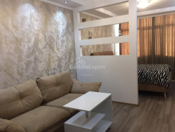 Квартира 2-комн 72 м² - Юсуфа Кобаладзе, Батумі