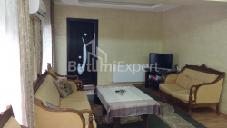 Квартира 3-комн 106 м² - Зураба Горгiладзе, Батумі