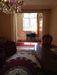 Квартира 3-комн 85 м² - Зураба Горгiладзе, Батумі
