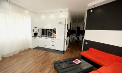 Квартира 3-комн 83 м² - Зураба Горгiладзе, Батумі