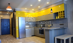 Квартира 2-комн 82 м² - Ніко Піросмані, Батумі