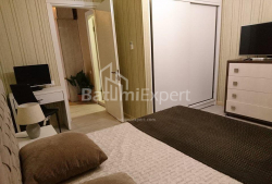 Квартира 3-комн 90 м² - Ніко Піросмані, Батумі