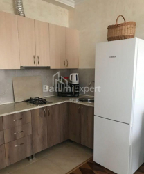 Квартира 3-комн 70 м² - Вахтанга Горгасалі, Батумі