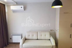 Квартира 45 м² - Зураба Горгiладзе, Батумі, Грузія