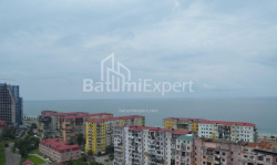 Квартира 3-комн 73 м² - Юсуфа Кобаладзе, Батумі