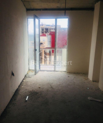 Квартира 3-комн 75 м² - Вахтанга Горгасалі, Батумі