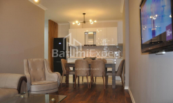 Квартира 3-комн 87 м² - Зураба Горгiладзе, Батумі