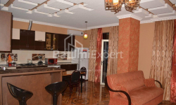 Квартира 3-комн 75 м² - Юр'ївська, Батумі