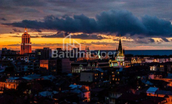 Квартира 2-комн 90 м² - Вахтанга Горгасалі, Батумі