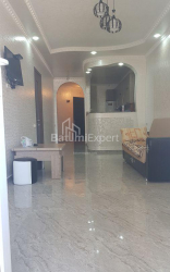 Квартира 3-комн 65 м² - Петра Багратіоні, Батумі