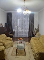 Квартира 3-комн 100 м² - Зураба Горгiладзе, Батумі