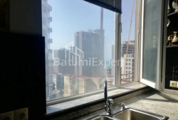 Квартира 3-комн 80 м² - Юр'ївська, Батумі