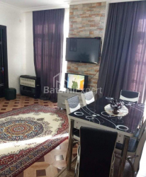 Квартира 3-комн 70 м² - Галактiона Табiдзе, Батумі