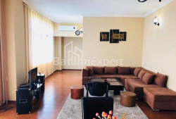 Квартира 3-комн 94 м² - Руставелі, Батумі