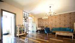 Квартира 4-комн 93 м² - Вахтанга Горгасалі, Батумі