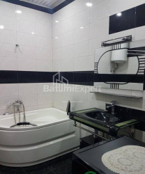 Квартира 187 м² - Вахтанга Горгасалі, Батумі, Грузія