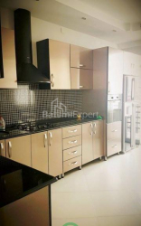 Квартира 5-комн 187 м² - Вахтанга Горгасалі, Батумі