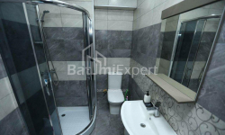 Квартира 3-комн 83 м² - Зураба Горгiладзе, Батумі