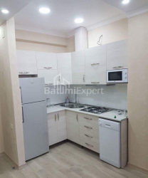 Квартира 3-комн 60 м² - Зураба Горгiладзе, Батумі