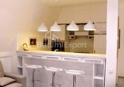 Квартира 3-комн 71 м² - Oлександра Пушкiна, Батумі