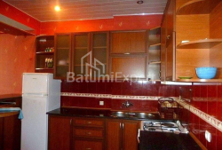 Квартира 4-комн 87 м² - Зураба Горгiладзе, Батумі