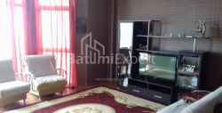 Квартира 3-комн 77 м² - Oлександра Пушкiна, Батумі