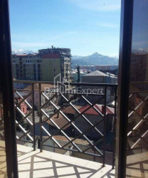 Квартира 45 м² - Зураба Горгiладзе, Батумі, Грузія