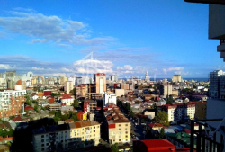 Квартира 3-комн 80 м² - Oлександра Пушкiна, Батумі